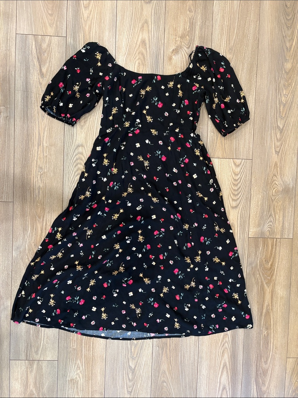 Old Navy Black Floral Square-Neck Puff Sleeve Dress